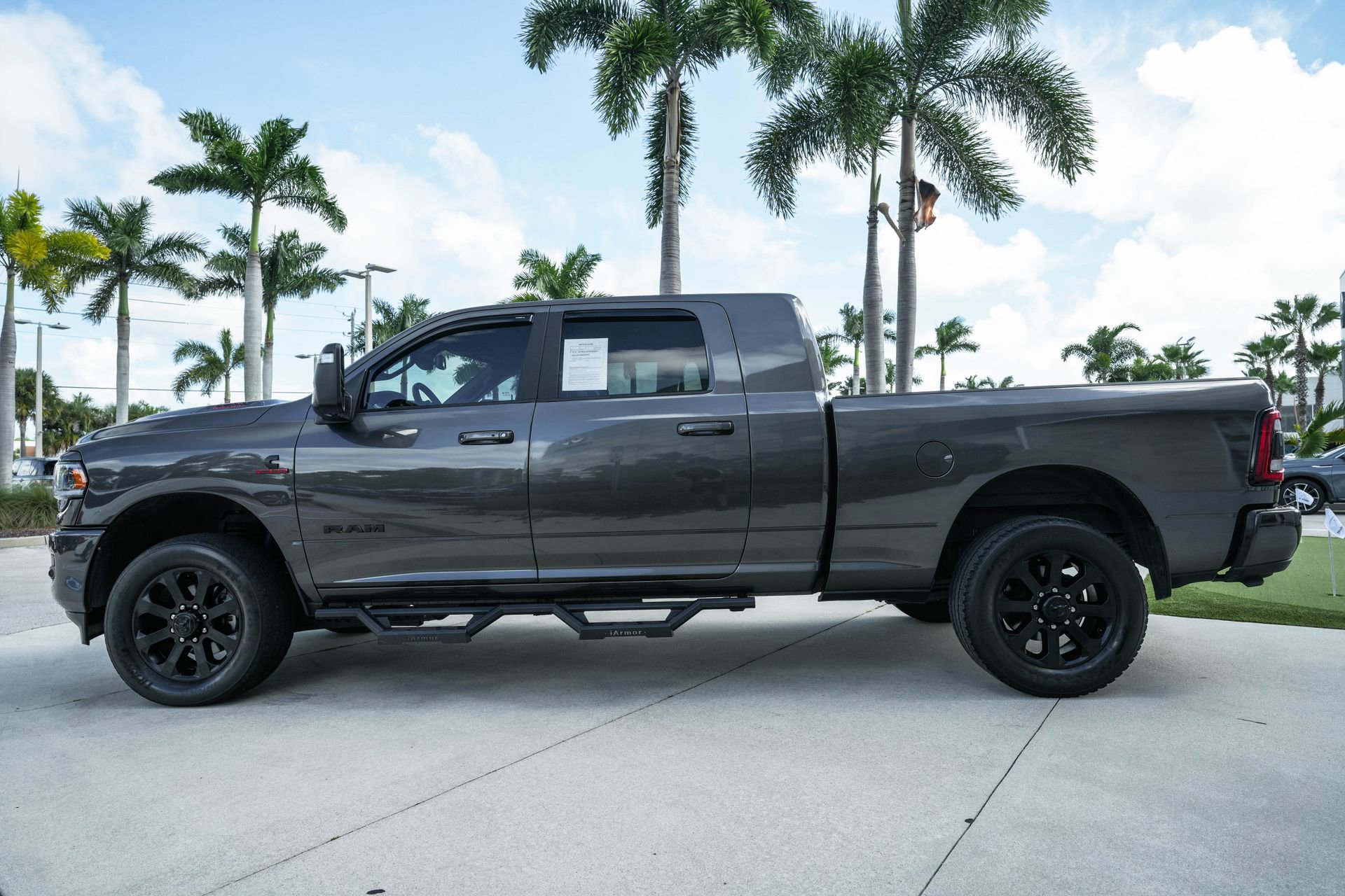 Used 2024 RAM 3500 Laramie w/ Night Edition image 24