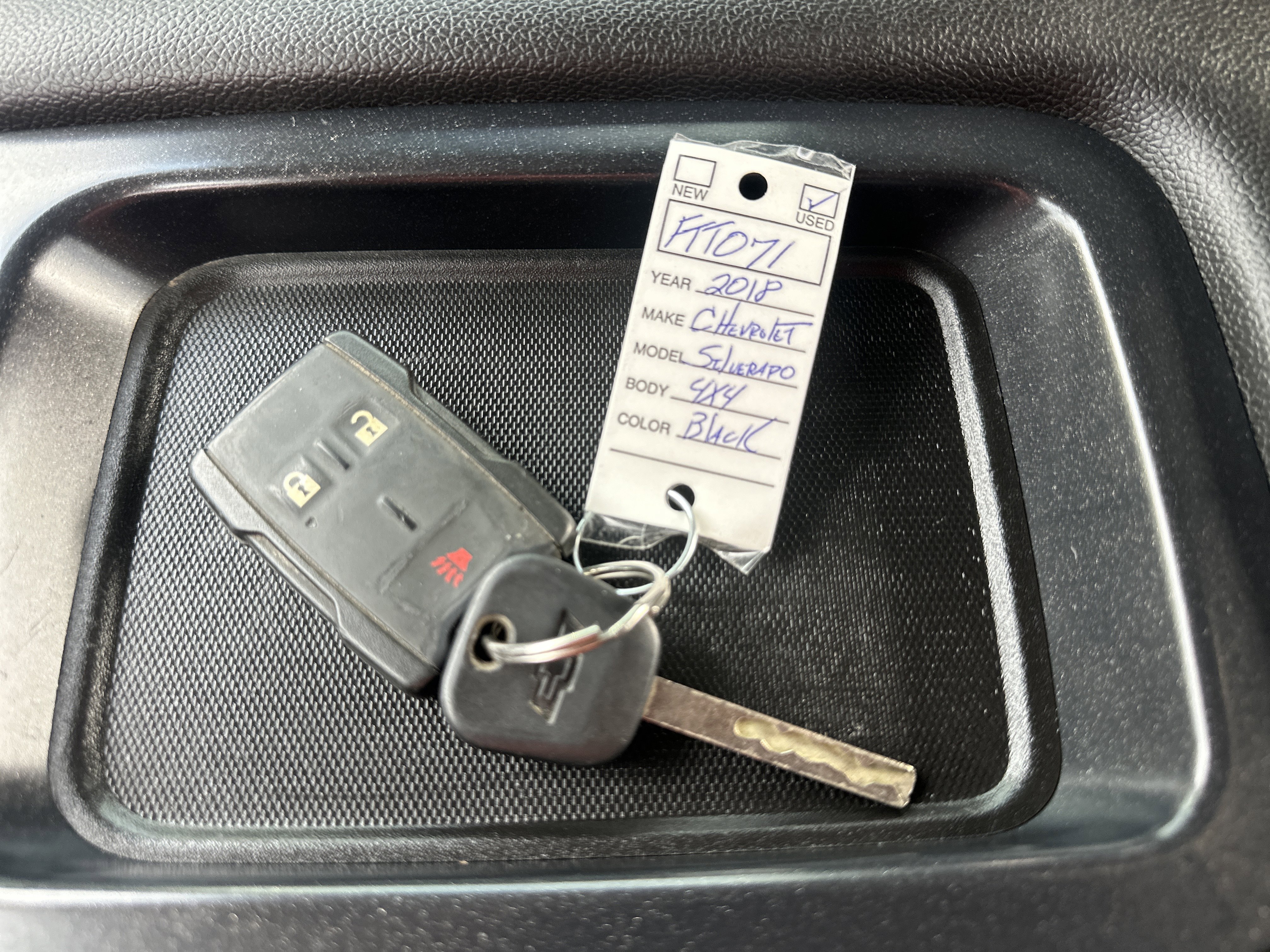 Used 2018 Chevrolet Silverado 1500 LT image 17