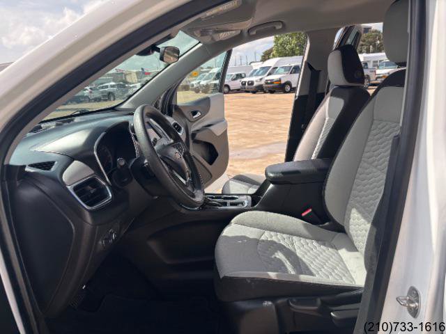 Used 2021 Chevrolet Equinox LS FWD image 16