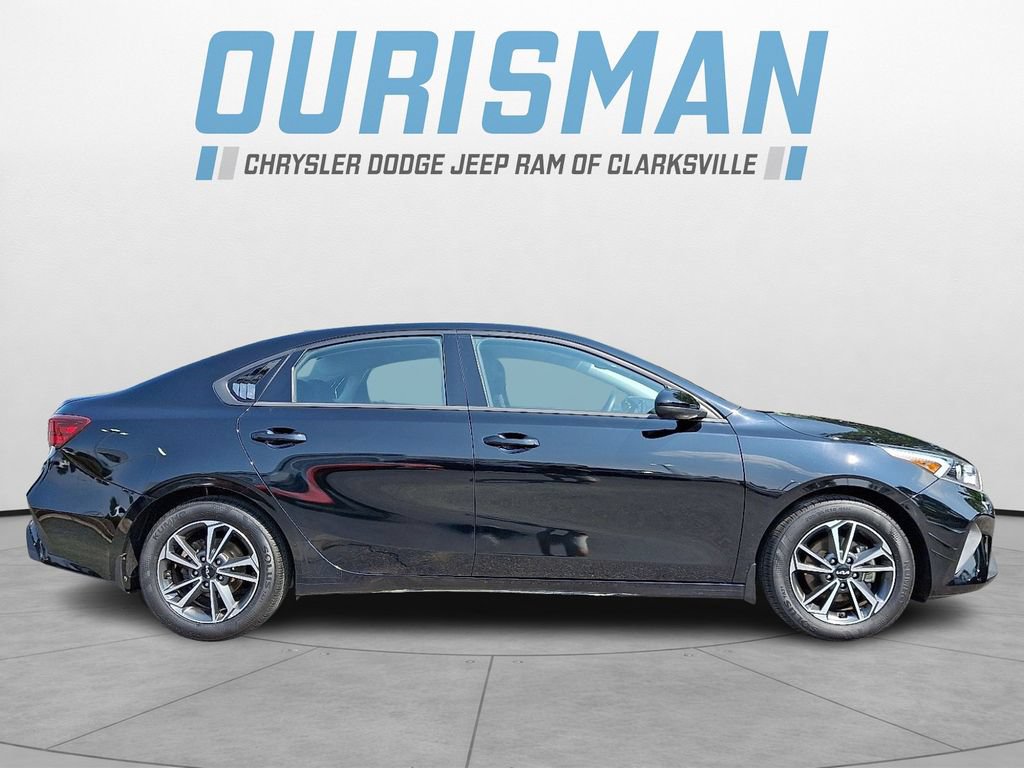 Used 2023 Kia Forte LXS FWD image 7