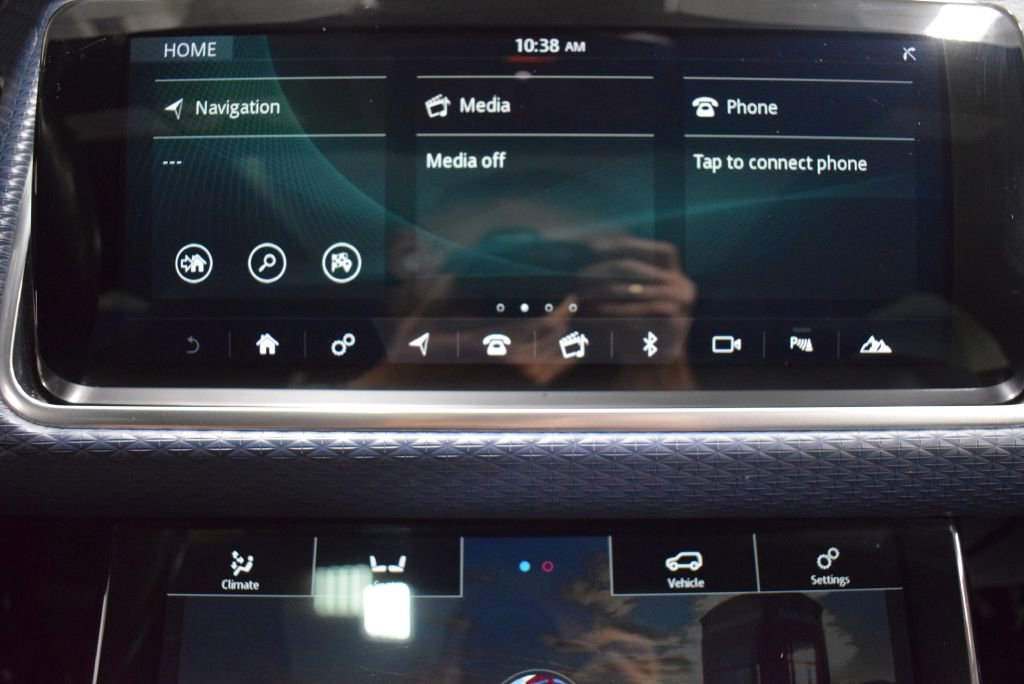 Used 2020 Land Rover Range Rover Velar R-Dynamic S image 23