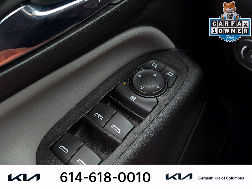 Used 2022 Chevrolet Equinox LS w/ LS Convenience Package FWD image 25