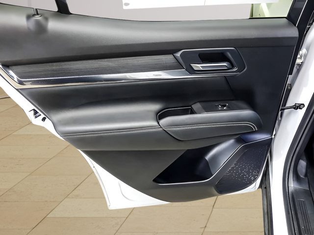 Used 2025 GMC Terrain Elevation FWD image 22