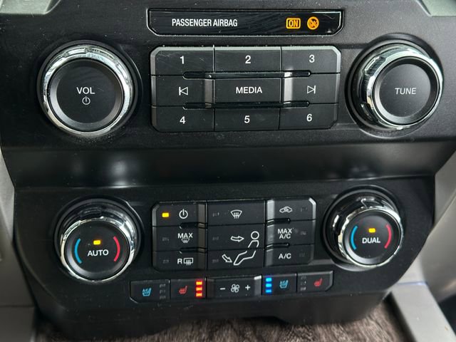 Used 2019 Ford F250 Lariat w/ Chrome Package image 29