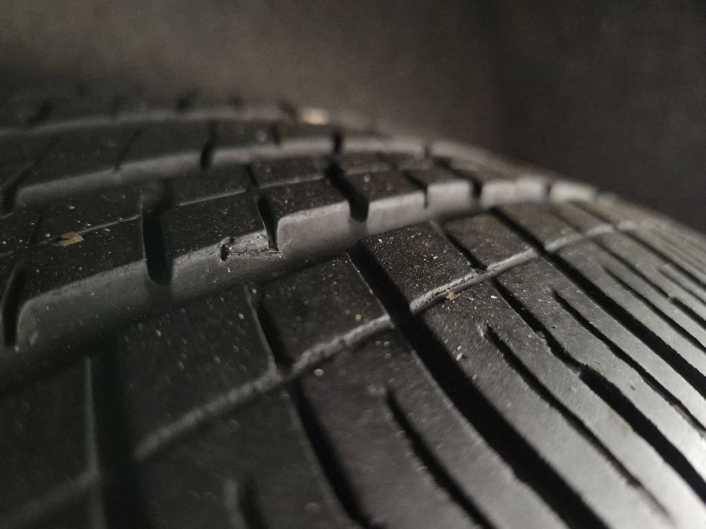 Used 2024 Chrysler Pacifica Touring-L FWD image 11