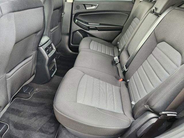 Used 2024 Ford Edge SE w/ Black Appearance Package image 29