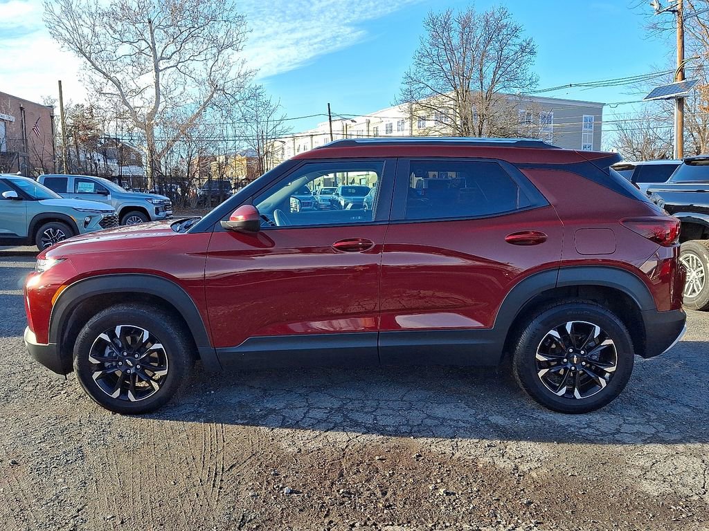 Used 2023 Chevrolet TrailBlazer LT w/ Convenience Package image 5