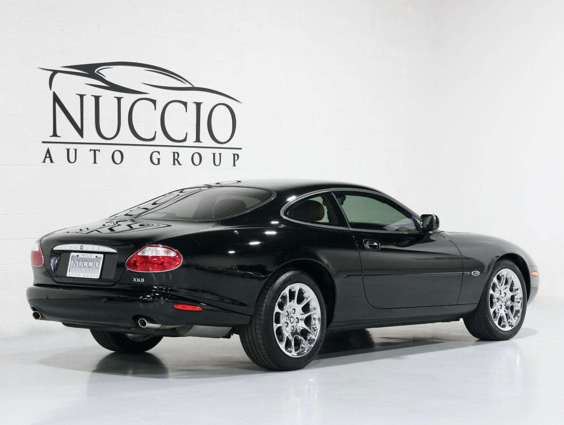 Used 2002 Jaguar XK8 Coupe image 46