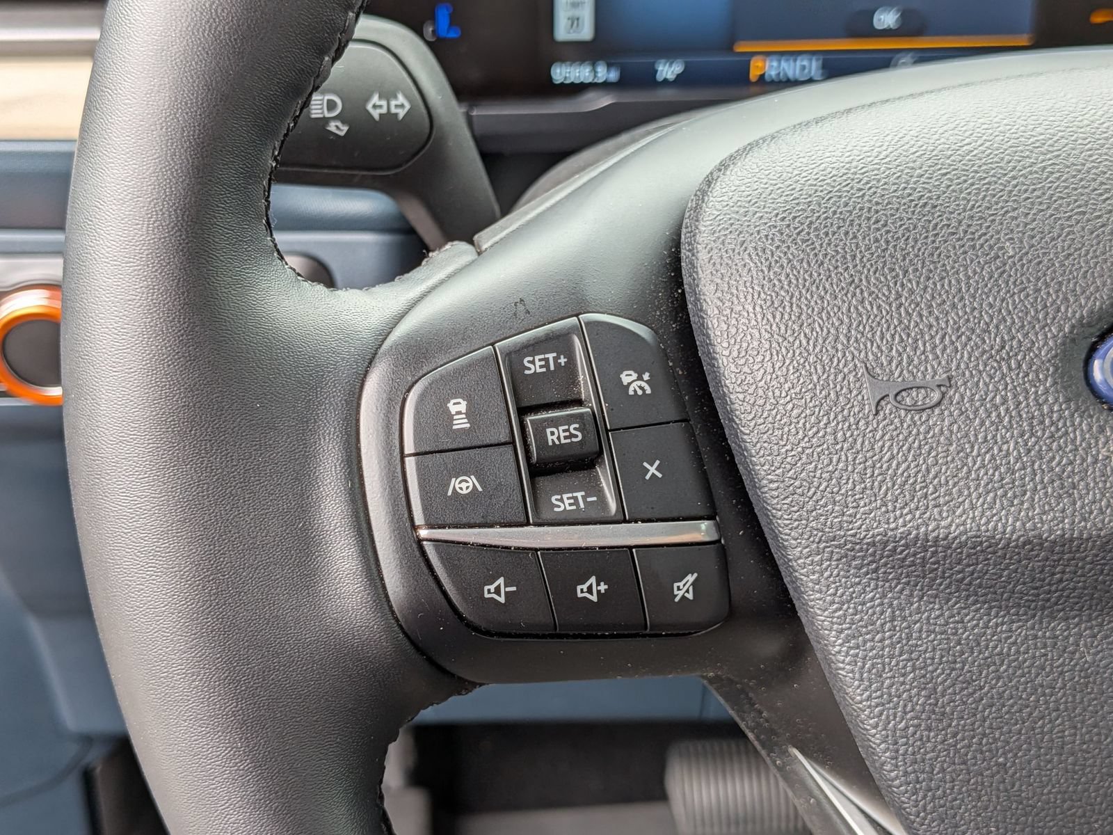 Used 2025 Ford Maverick Lariat AWD/4WD image 18