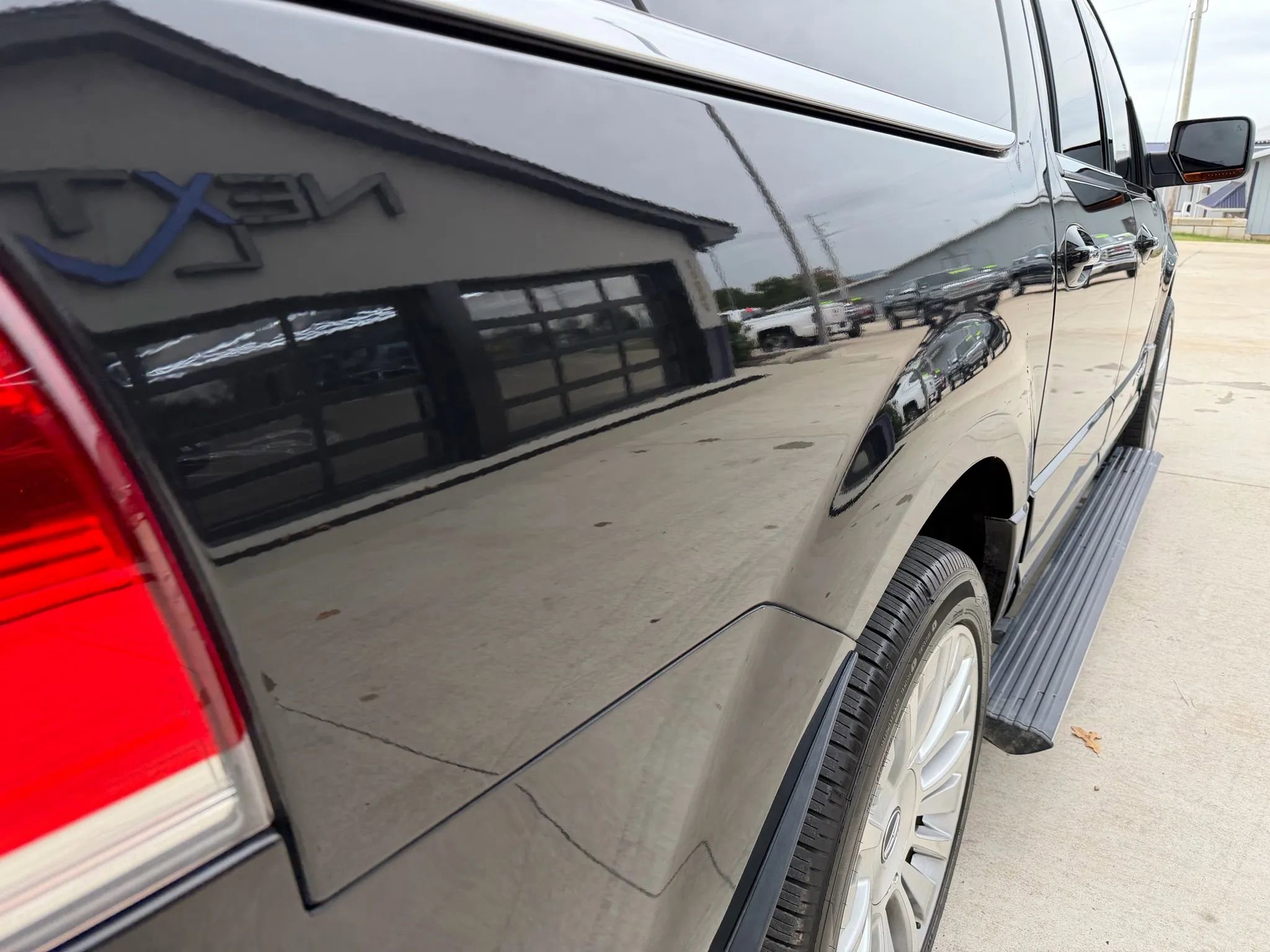 Used 2015 Lincoln Navigator L 4WD w/ Equipment Group 101A Reserve image 65