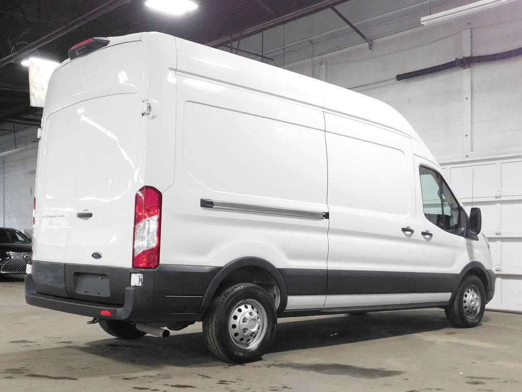 Used 2022 Ford Transit 250 148 High Roof AWD image 7