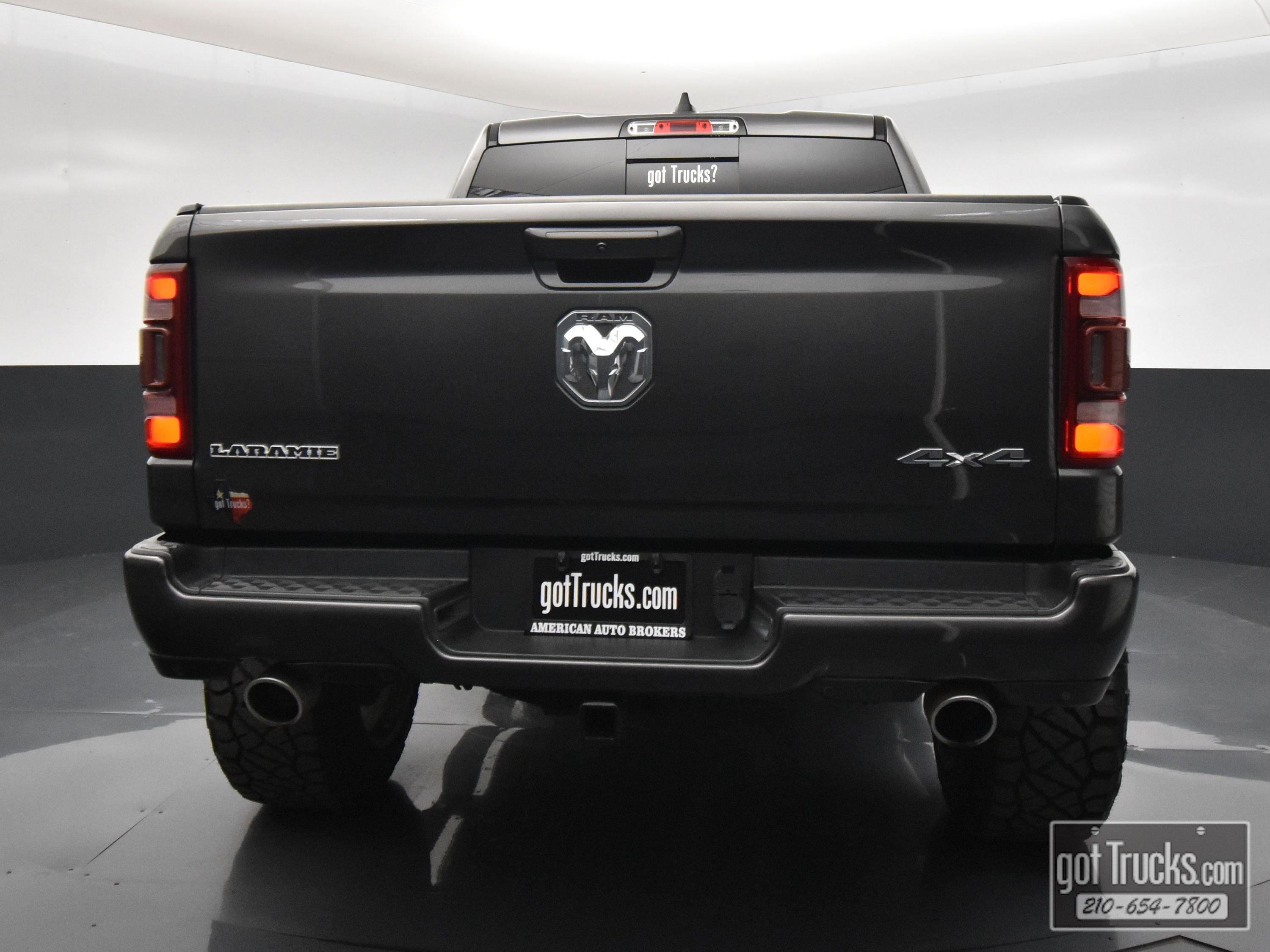 Used 2020 RAM 1500 Laramie w/ Sport Appearance Package AWD/4WD image 6