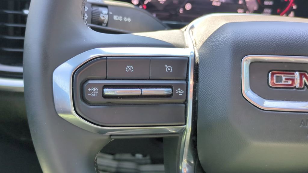 Used 2024 GMC Canyon Elevation w/ Elevation Premium Package image 24