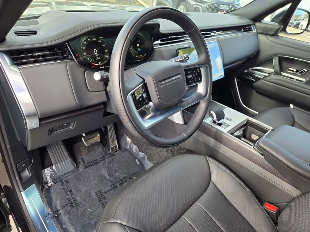 New 2026 Land Rover Range Rover SE image 11