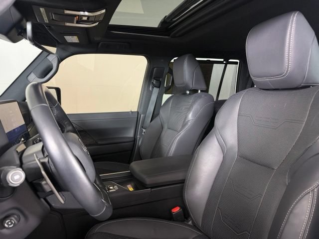 Used 2024 Lexus GX 550 w/ Accessory Package (Z1) AWD/4WD image 5