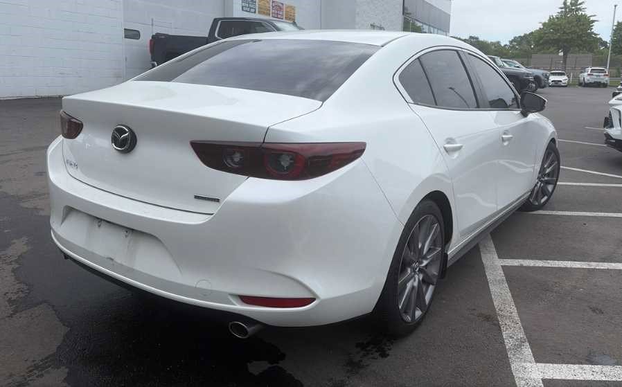 Used 2024 MAZDA MAZDA3 s FWD image 5