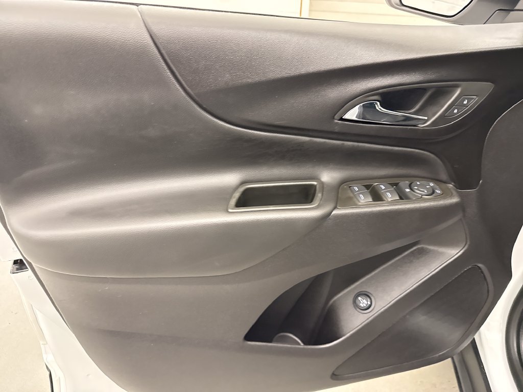 Used 2024 Chevrolet Equinox LT AWD/4WD image 20