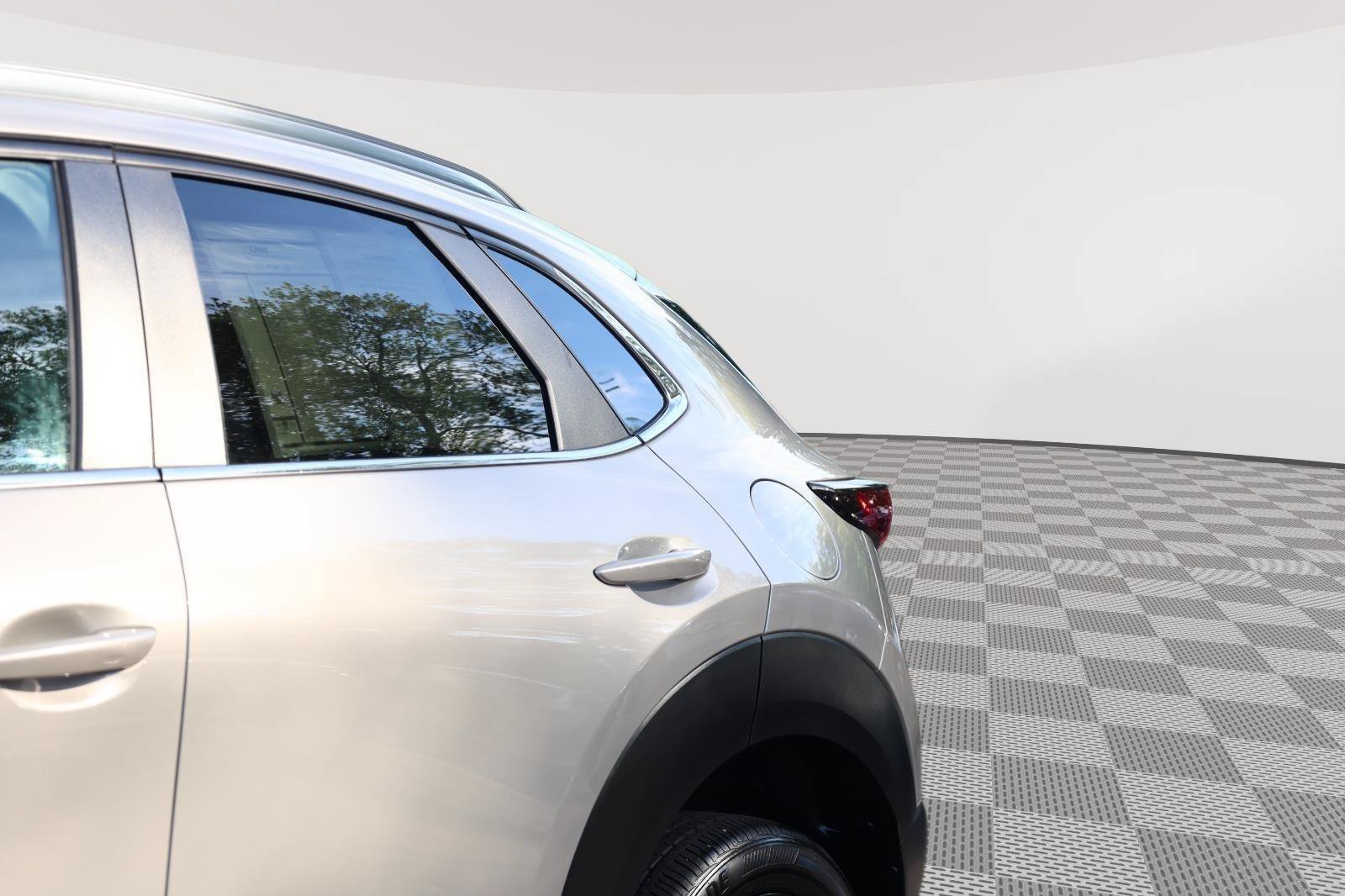 Used 2024 MAZDA CX-30 AWD 2.5 S w/ Select Sport Pkg image 11