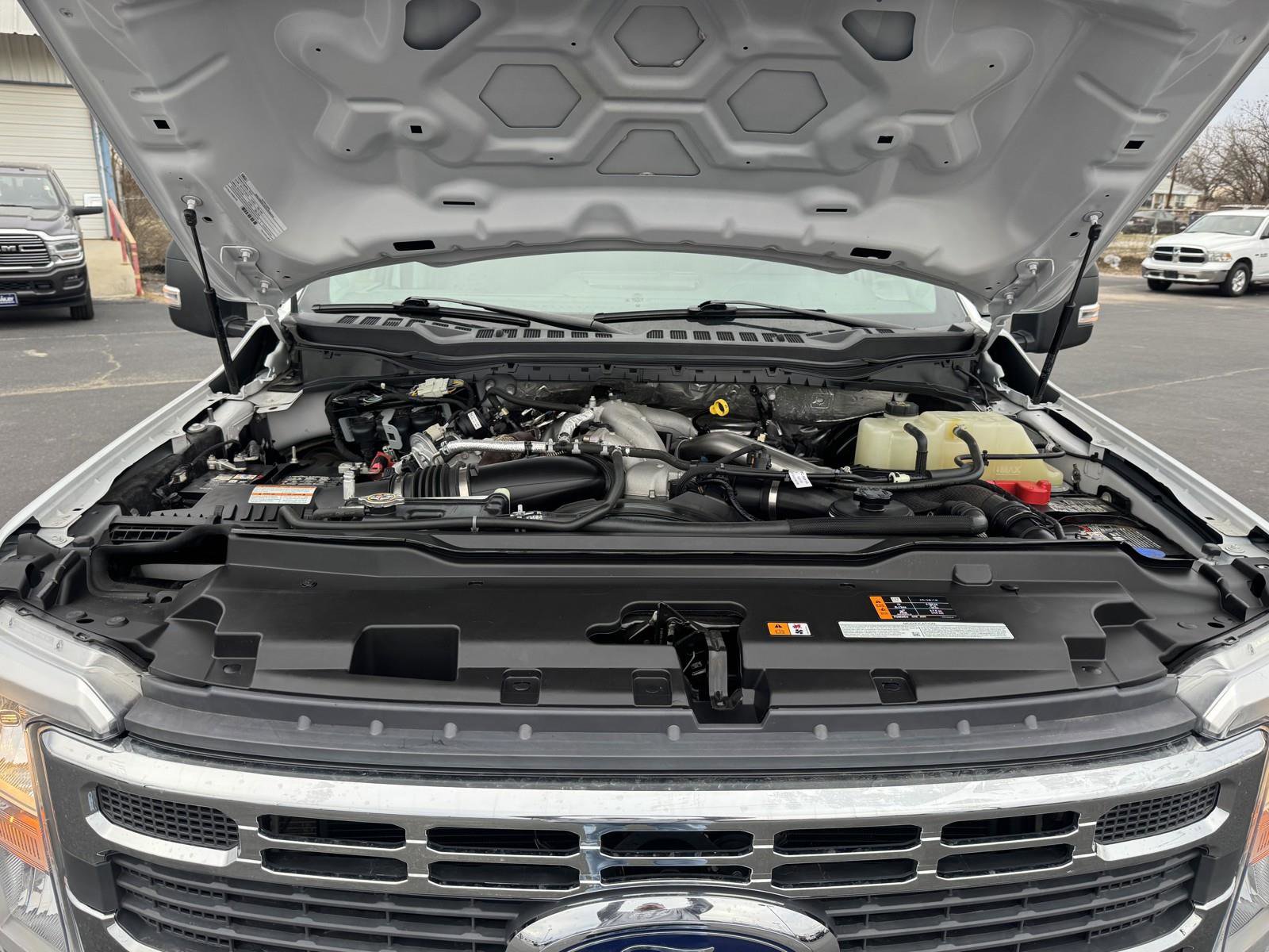 Used 2024 Ford F250 XLT w/ FX4 Off-Road Package image 39