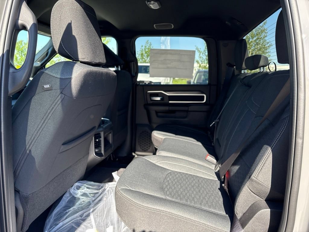 New 2026 RAM 2500 Big Horn AWD/4WD image 9