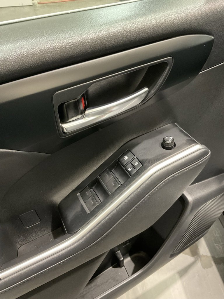 Used 2021 Toyota Highlander XLE image 7