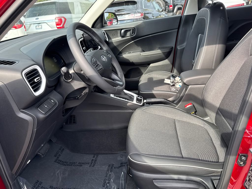 New 2025 Hyundai Venue Limited image 9