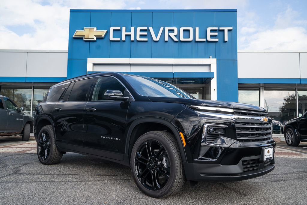 New 2026 Chevrolet Traverse LT image 1