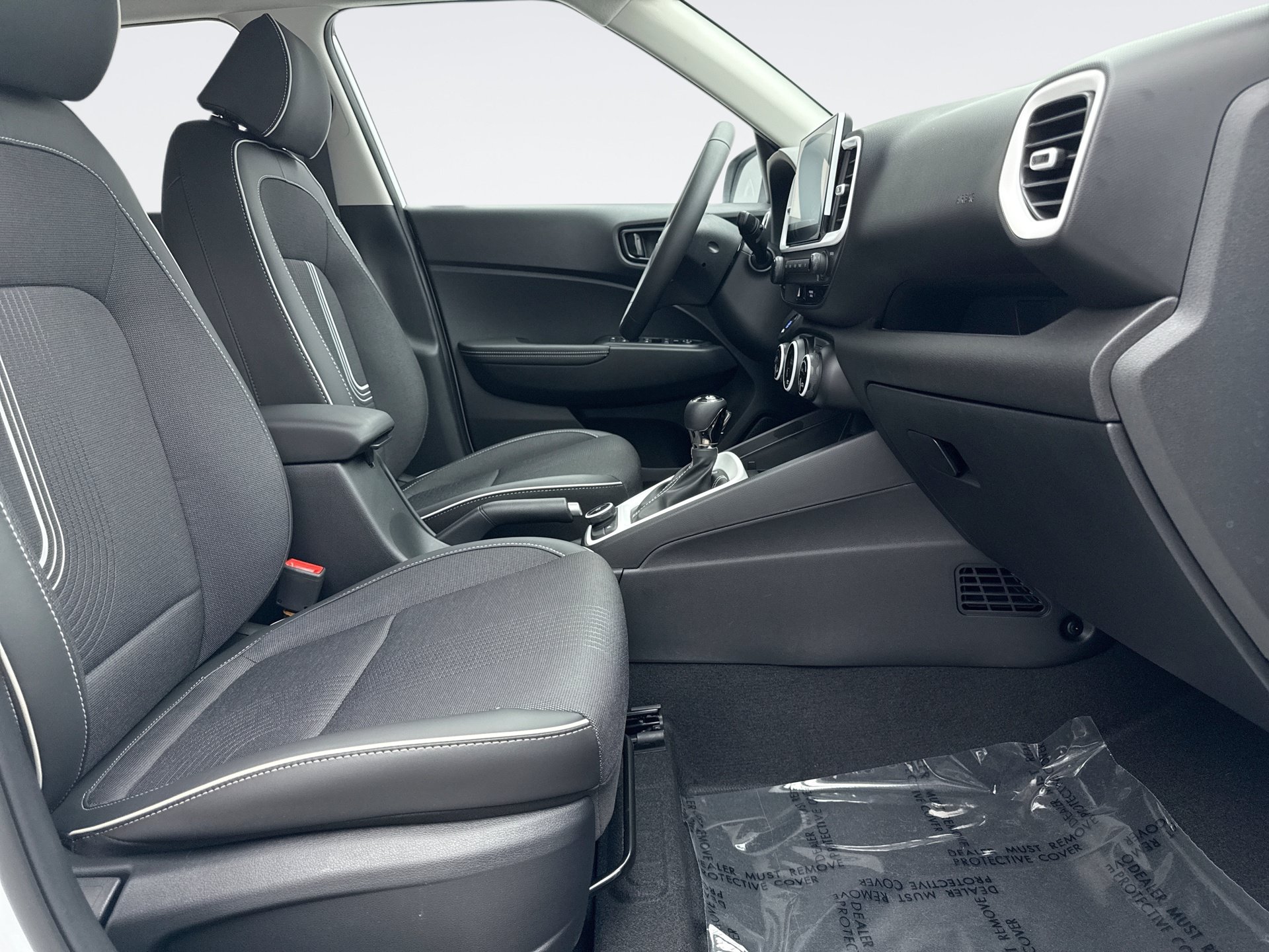 Used 2026 Hyundai Venue SEL FWD image 17