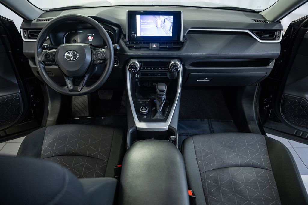 Used 2025 Toyota RAV4 XLE image 20