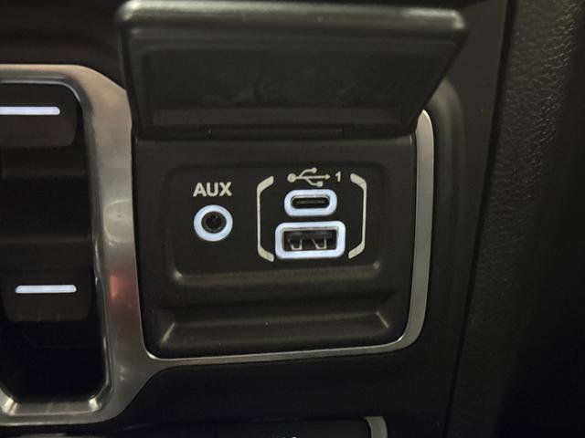 Used 2021 Jeep Wrangler Unlimited Sahara AWD/4WD image 23
