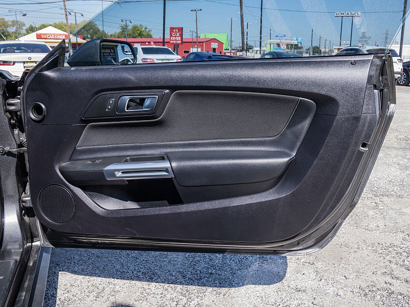 Used 2018 Ford Mustang GT image 11