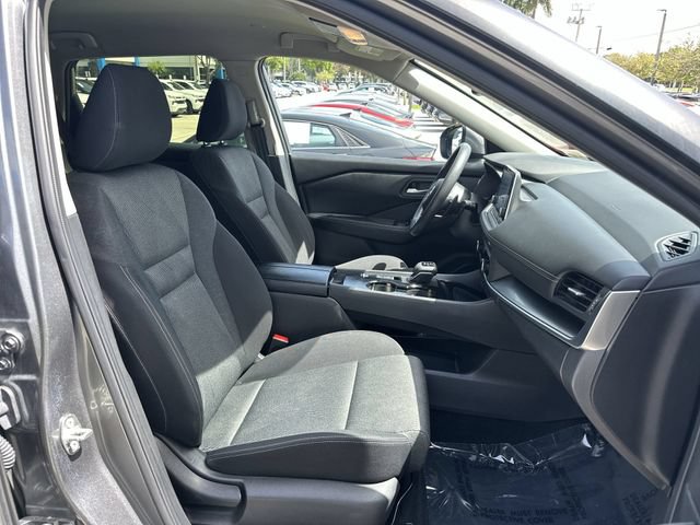 Used 2024 Nissan Rogue SV FWD image 29