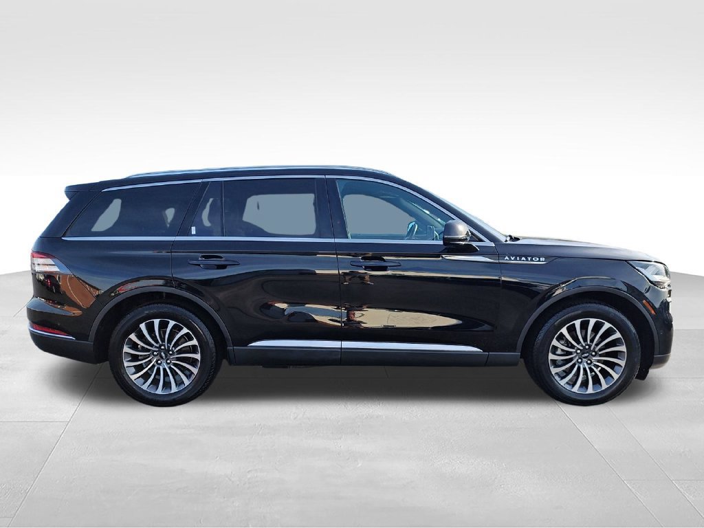 Used 2023 Lincoln Aviator Reserve w/ Equipment Group 201A AWD/4WD image 6