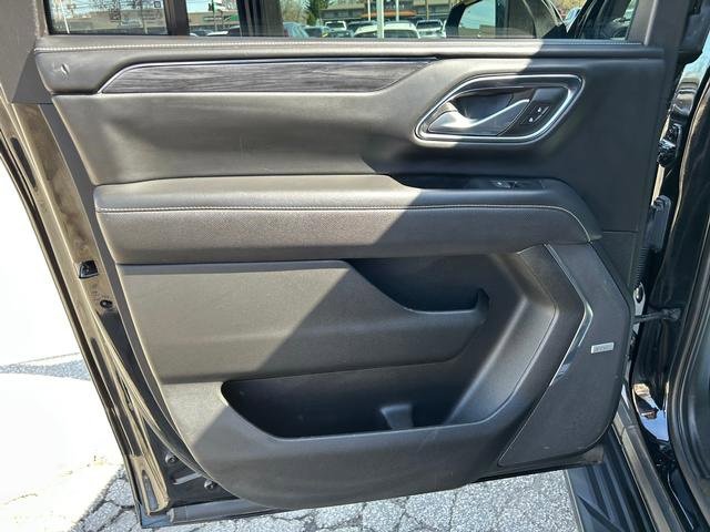 Used 2023 GMC Yukon XL SLT image 13