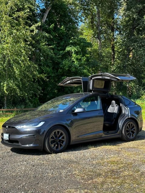Used 2024 Tesla Model X AWD/4WD image 11