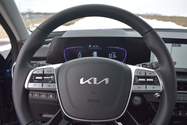 New 2025 Kia Telluride S image 33
