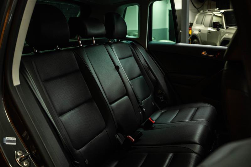 Used 2016 Volkswagen Tiguan SE image 11