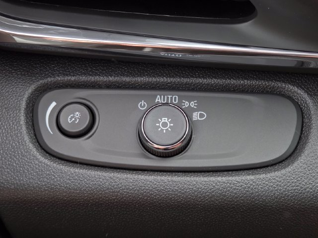 New 2026 Buick Envista Sport Touring w/ Convenience I Package FWD image 10
