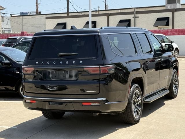 Used 2024 Jeep Wagoneer L Series II RWD image 4