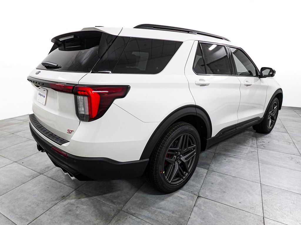 New 2026 Ford Explorer ST image 7