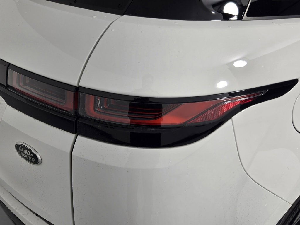 Used 2022 Land Rover Range Rover Evoque R-Dynamic S image 9