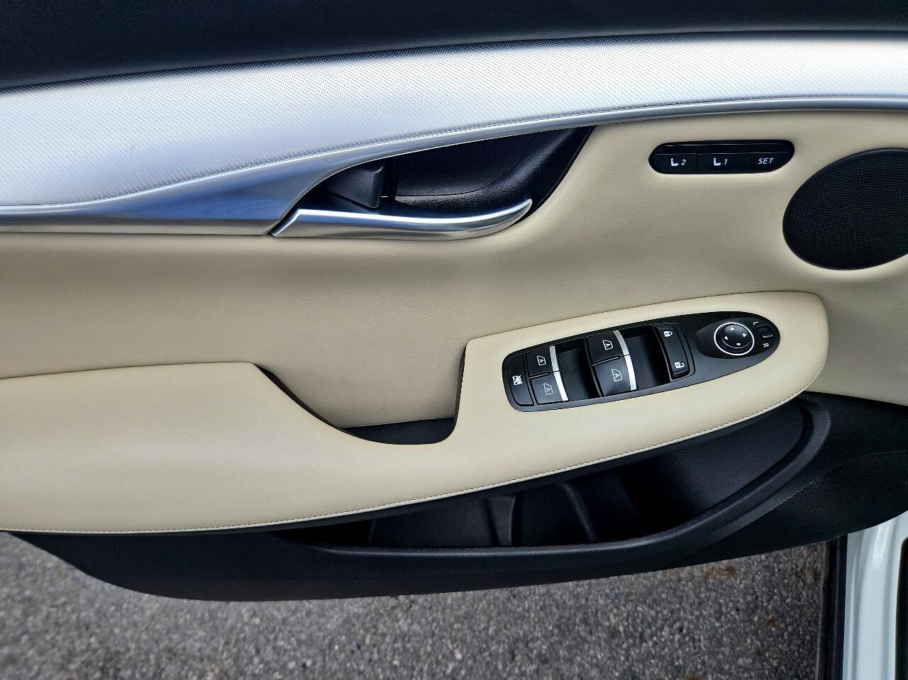 Used 2021 INFINITI QX50 Essential w/ Convenience Package image 18