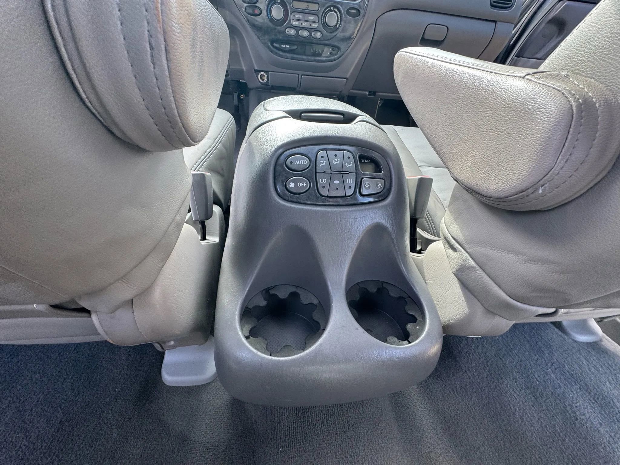 Used 2004 Toyota Sequoia Limited image 25