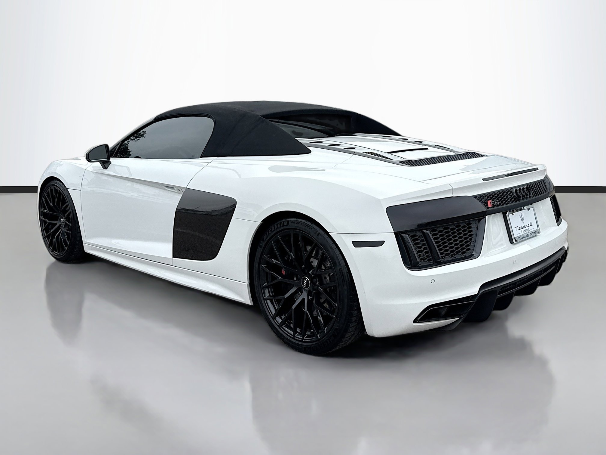 Used 2017 Audi R8 V10 image 5