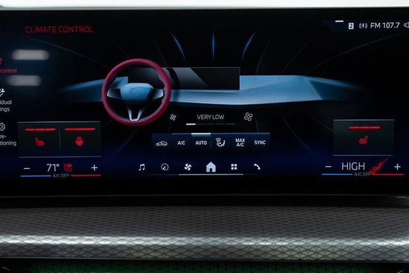 Used 2025 BMW 430i xDrive w/ Premium Package image 32