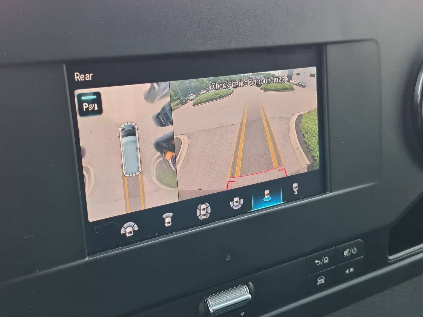 Used 2022 Mercedes-Benz Sprinter 3500 image 28