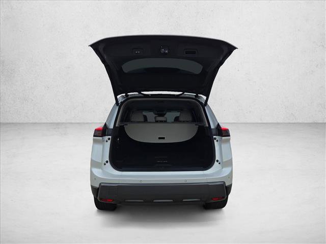 Used 2024 Nissan Rogue SL image 6