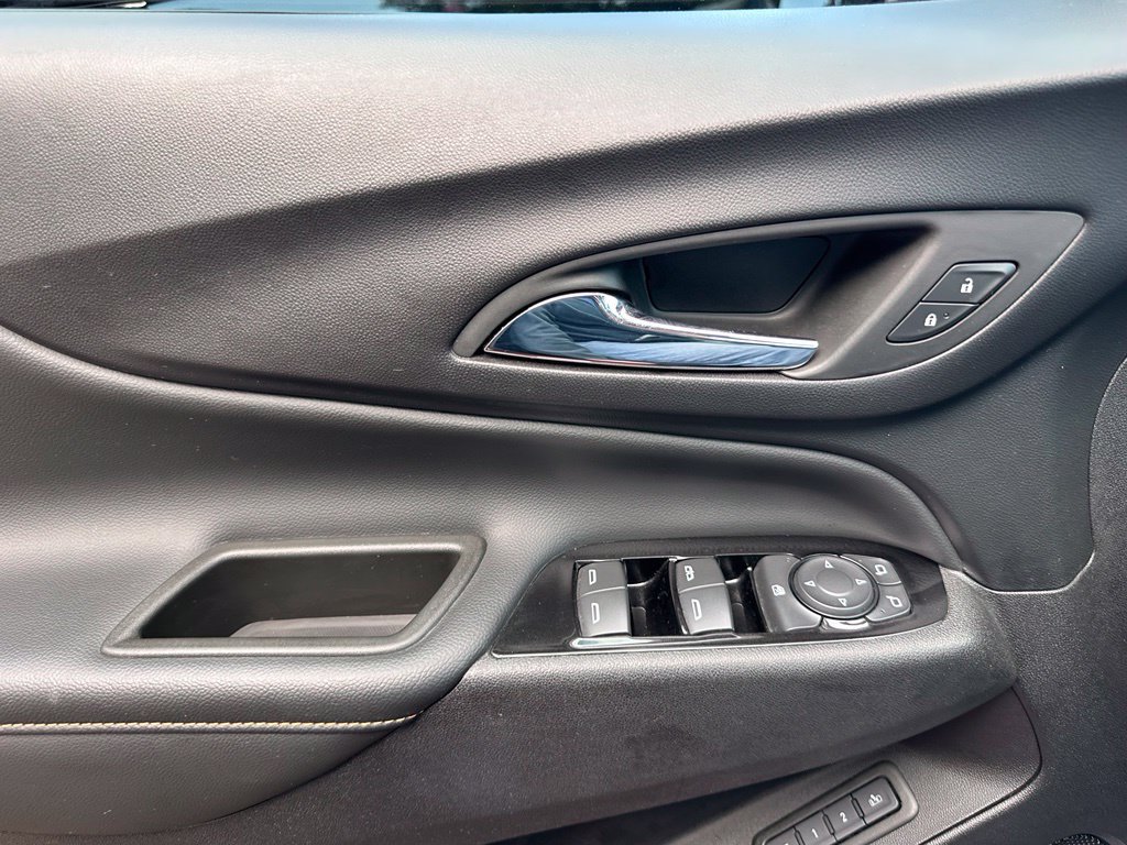 Used 2024 Chevrolet Equinox Premier w/ LPO, Floor Liner Package AWD/4WD image 14