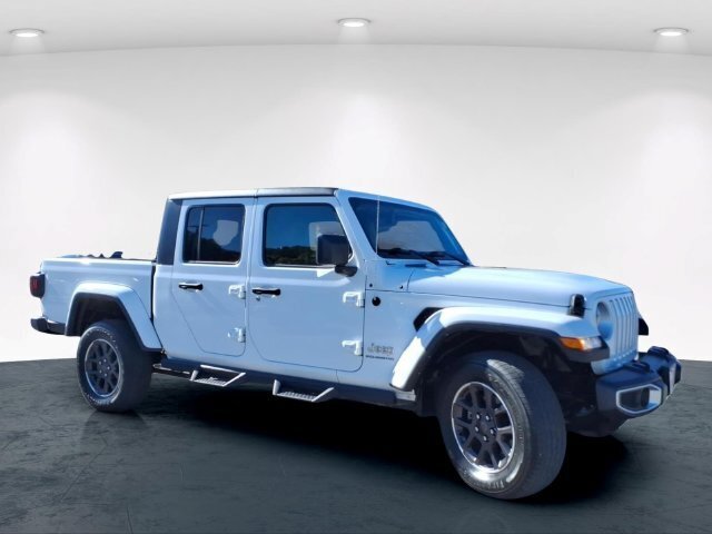 Used 2023 Jeep Gladiator Overland AWD/4WD image 5