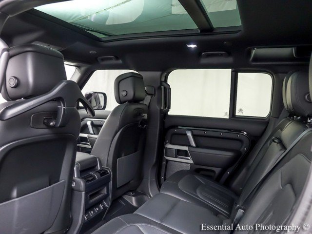 Used 2022 Land Rover Defender 110 X-Dynamic HSE AWD/4WD image 15